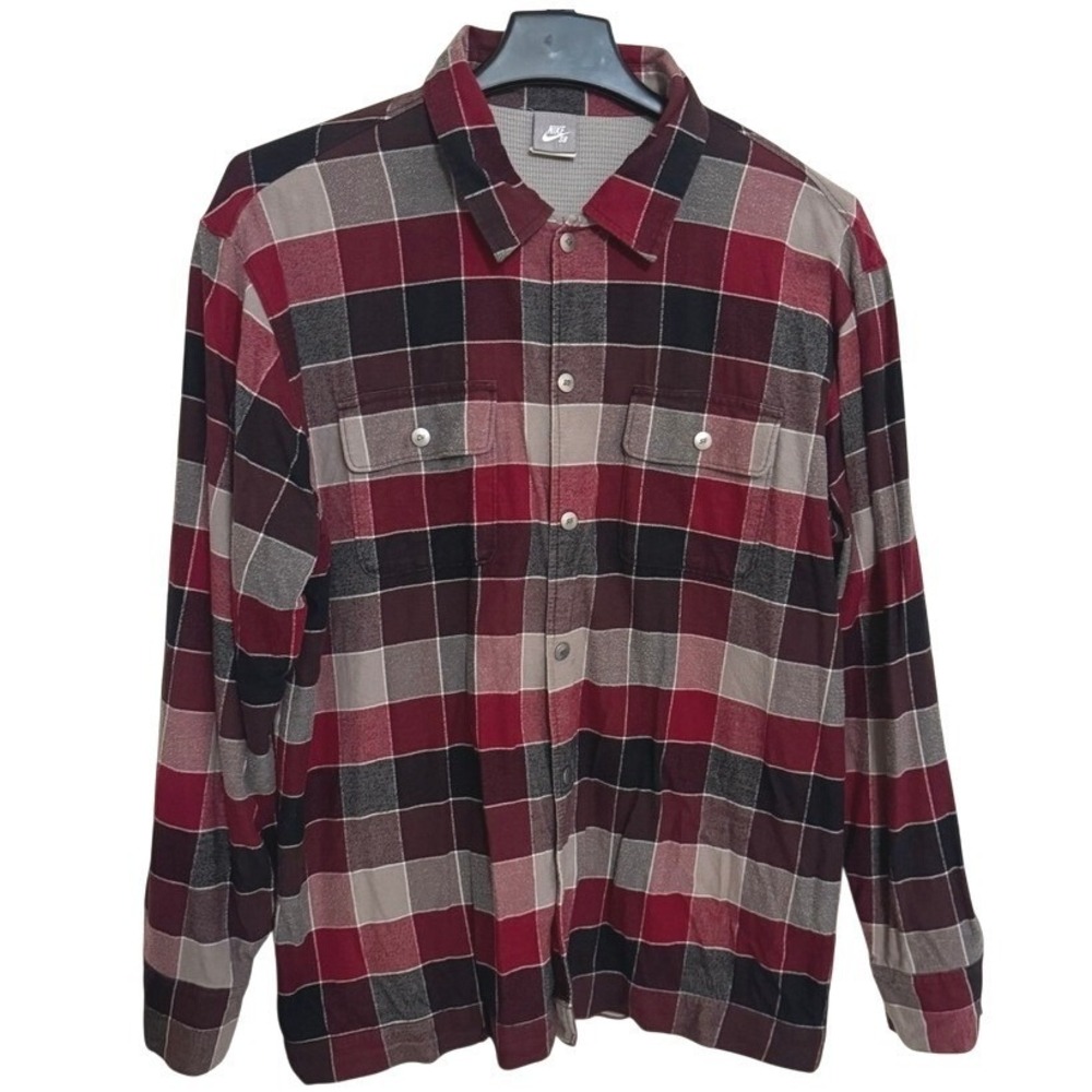 Nike SB Thermal Jacket Men's Large Flannel red grey button down skateboarding‎